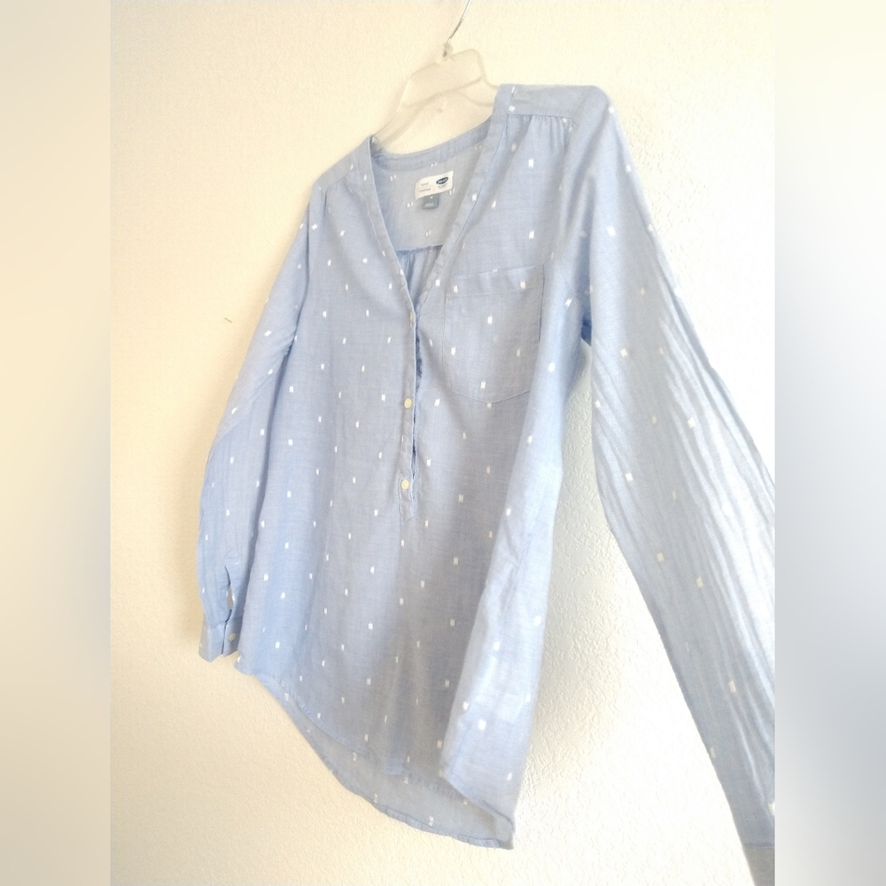Old Navy Lightweight Summer Tunic Top Shirt Pale Blue Coastal Beach Medium - Picture 8 of 9